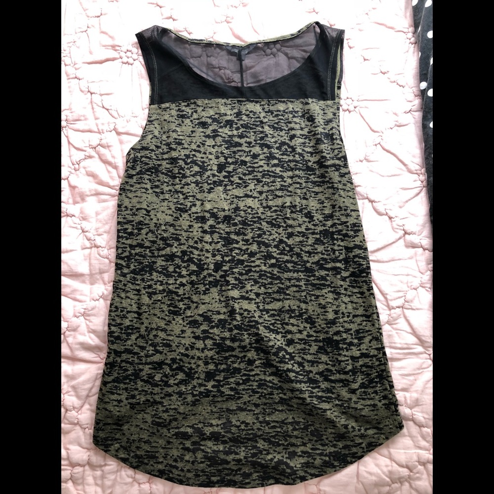 Rubbish tank top